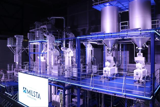 サタケ社内に展示されるMILSTAのデモンストレーション