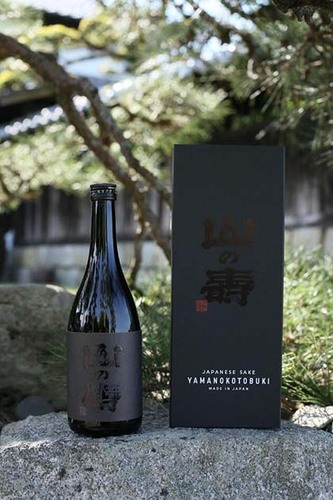 Yama no Kotobuki Junmai Daiginjo Yamadanishiki 38, which won the gold medal at the Annual Japan Sake Awards