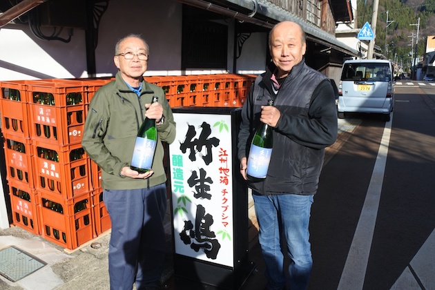 マイスターの上野義夫さん（左）、鈴木英夫さん（右）