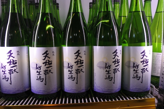 「天祐一献（てんゆういっこん）竹生嶋」