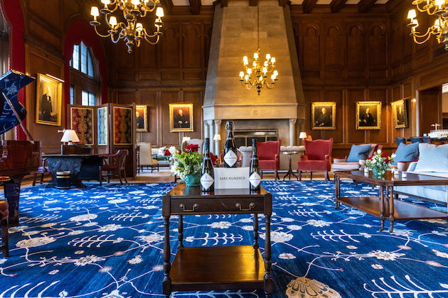 ラグジュアリーな空間とSAKE HUNDRED