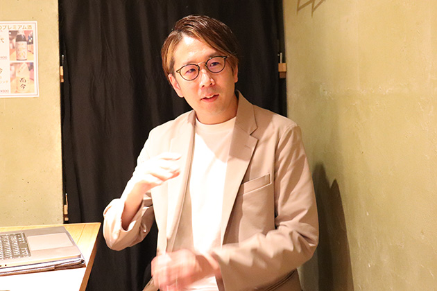 解説する「サケラボちゃんねる」運営・カイさん