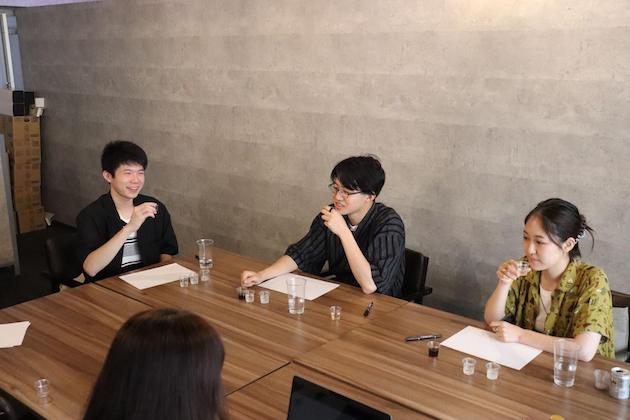 感想を言い合う3人