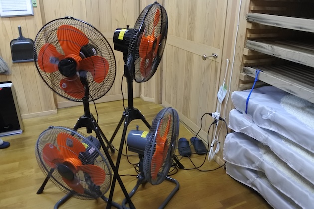 感想に使用する業務用扇風機