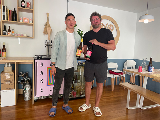 左:トロイ・ナカマツ氏、右:マクスウェル・リア氏