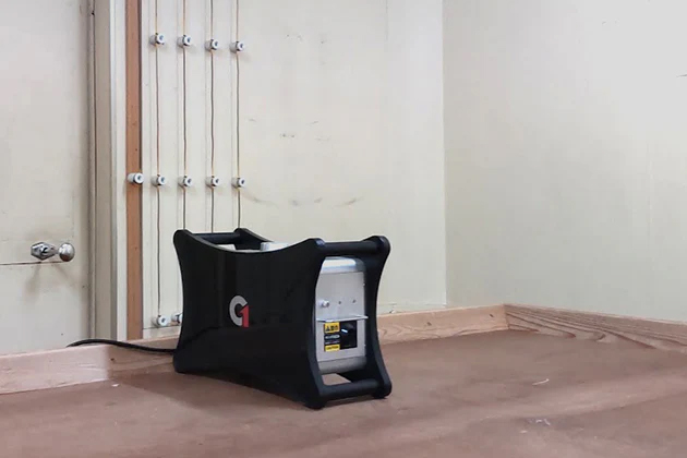 オゾン発生装置（画像提供：村井醸造株式会社）