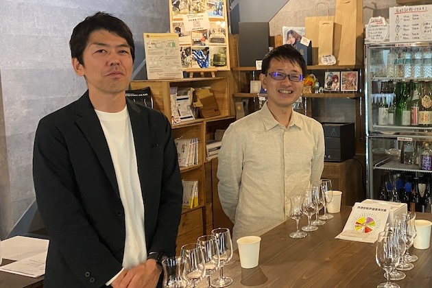 飛田先生（左）、石渡先生（右）