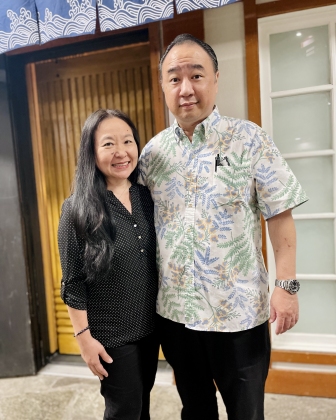 ナディーン・リョンさん（左）と夫のマルコムさん