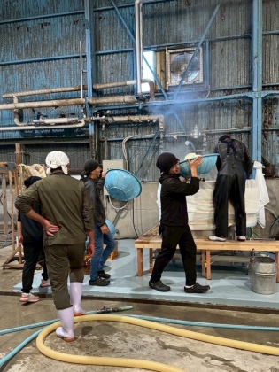 山忠本家酒造での造りの様子