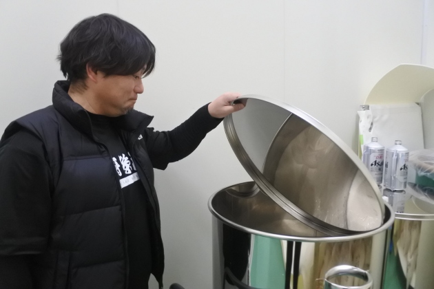 小仕込みで丁寧な造りをおこなっていく