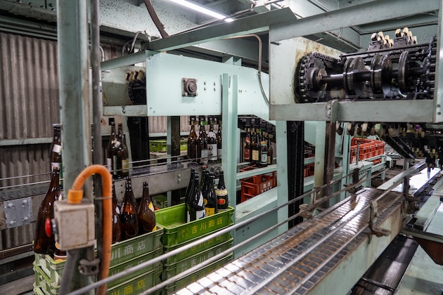 キャップを外す工程