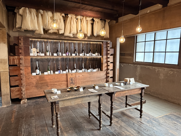 「かめくち」店内