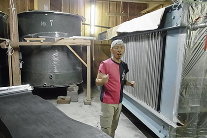 搾り機は0.1㎜単位で整備しており1滴も漏らさない