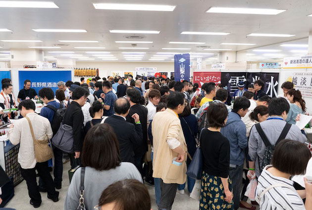 「全国日本酒フェア」の開催風景
