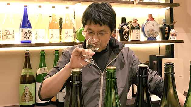 いにしえ酒店の薬師大幸さん