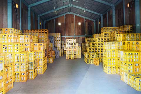 貯蔵施設は蔵から5キロ離れた倉庫に常温で保存